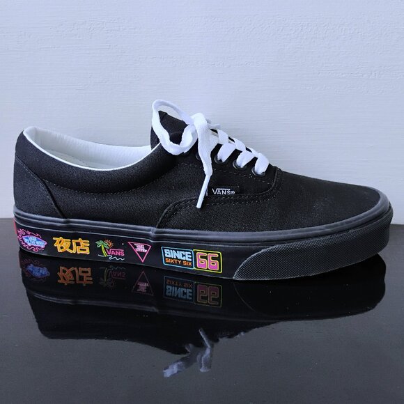 Vans Women's Era Market Canvas Sneaker in Super Cool Looking & Rare Black / Neon - Picture 1 of 11